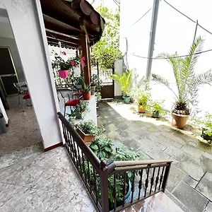 Grand Veranda , Tirana Albanië